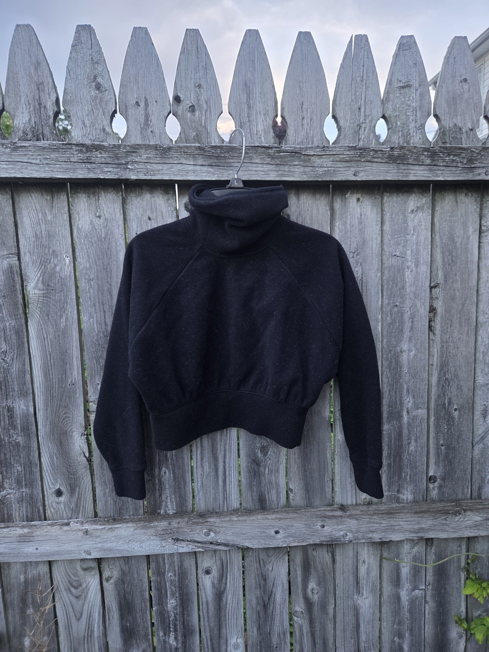 Old Navy Black Cropped Turtleneck Sweatshirt